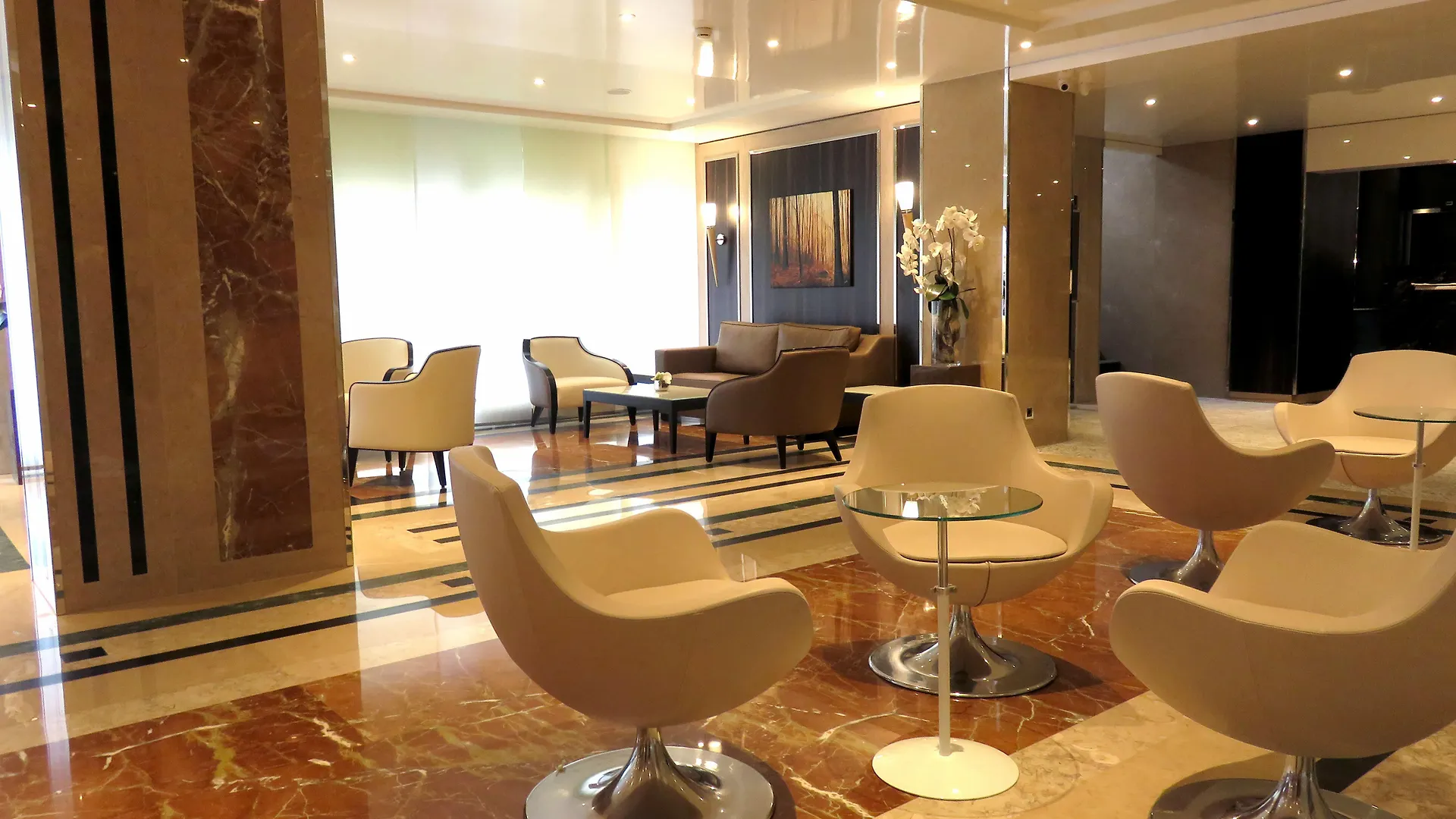 Nash Airport Hotel Meyrin