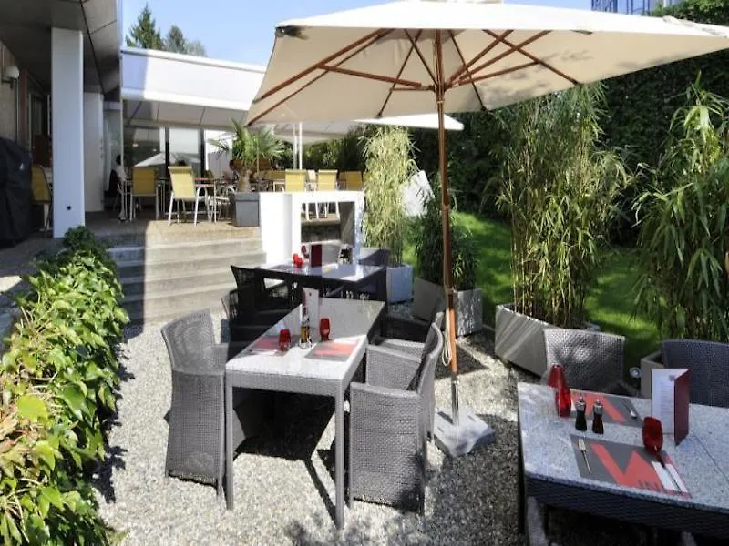 Nash Airport Hotel Meyrin