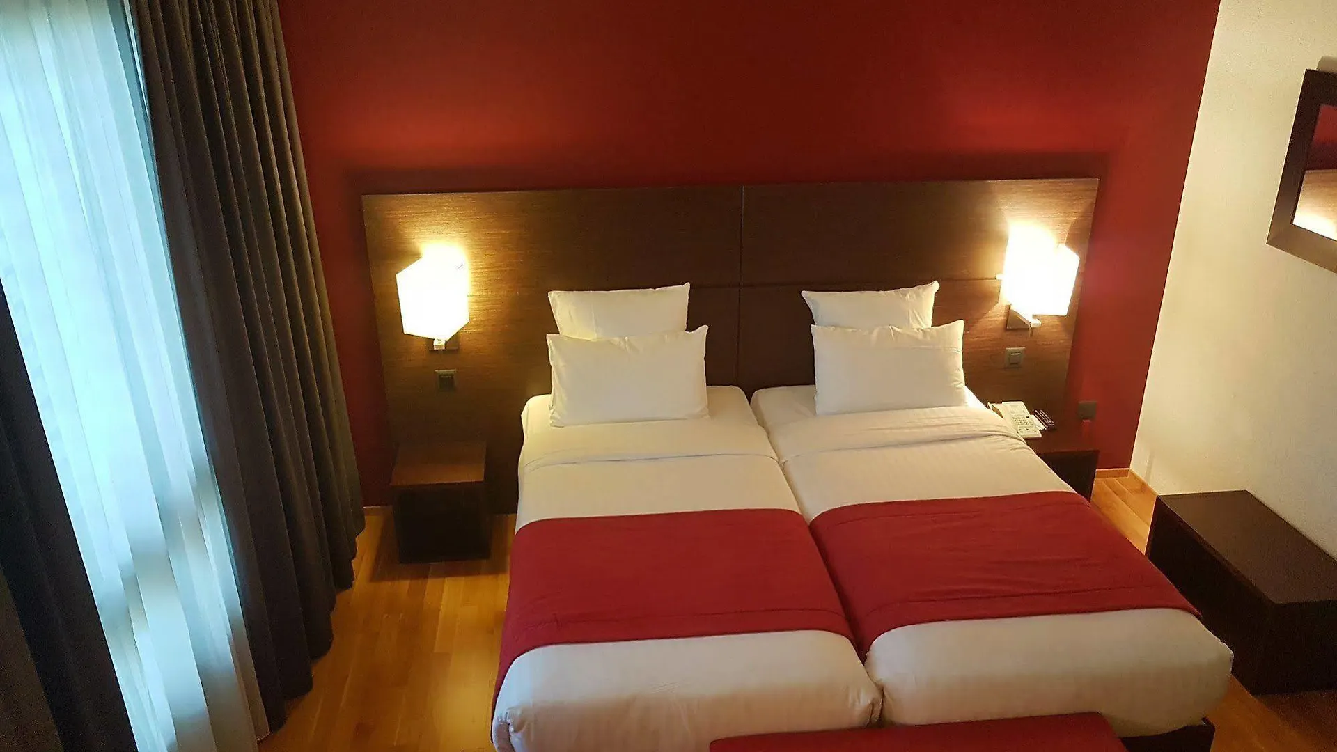 Nash Airport Hotel Meyrin