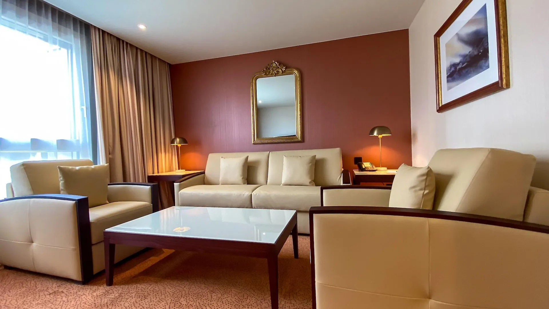 Nash Airport Hotel Meyrin Suíça