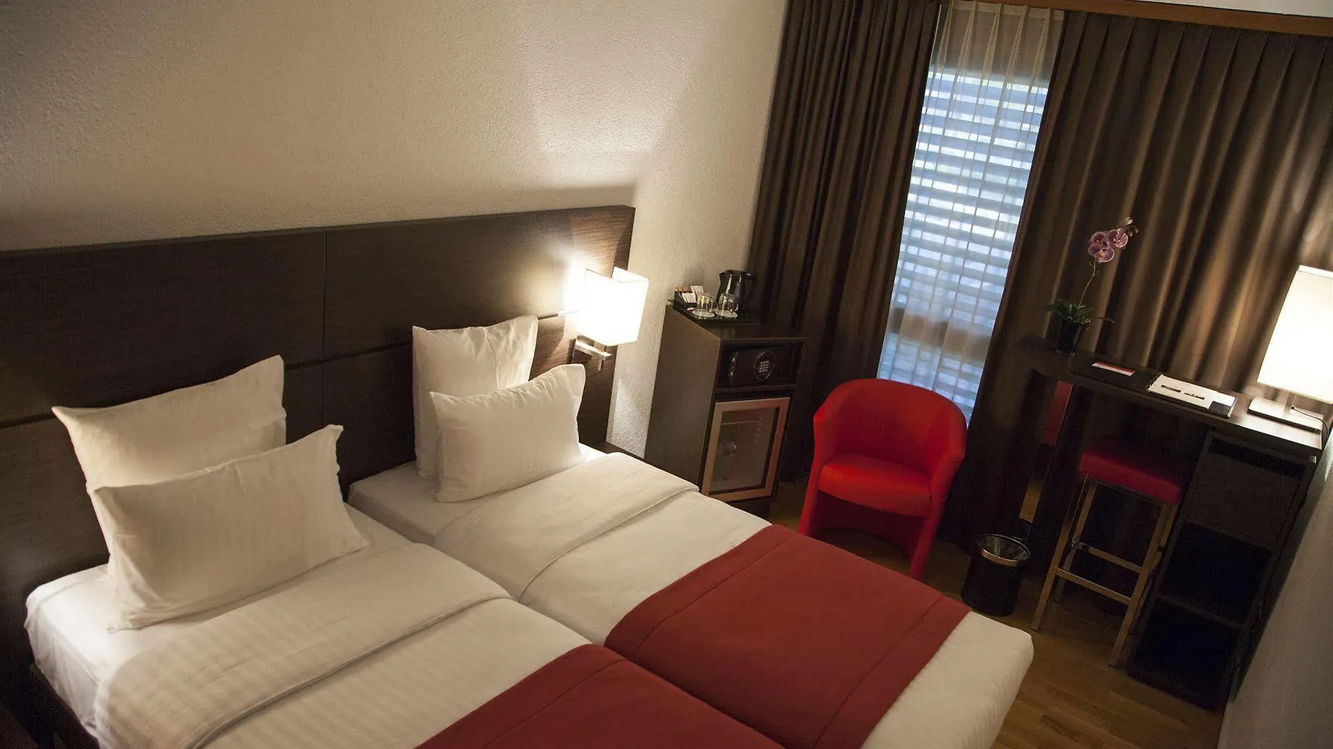 Nash Airport Hotel Meyrin
